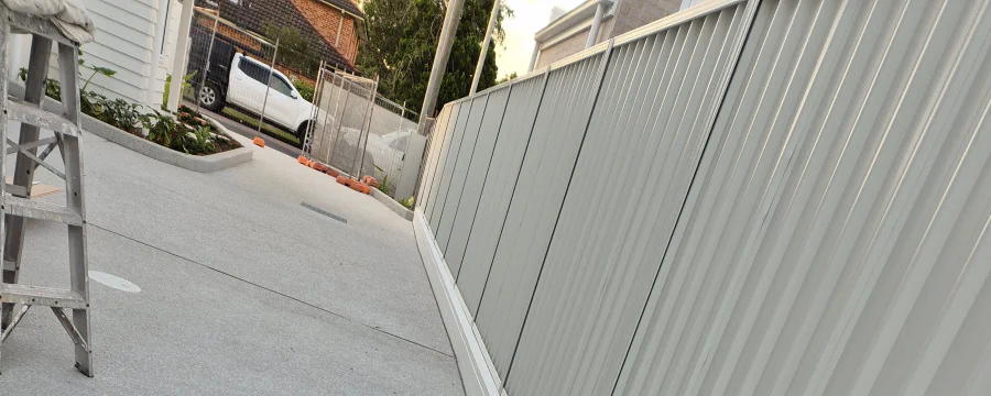 Colorbond fence and block walls, Ettalong Beach